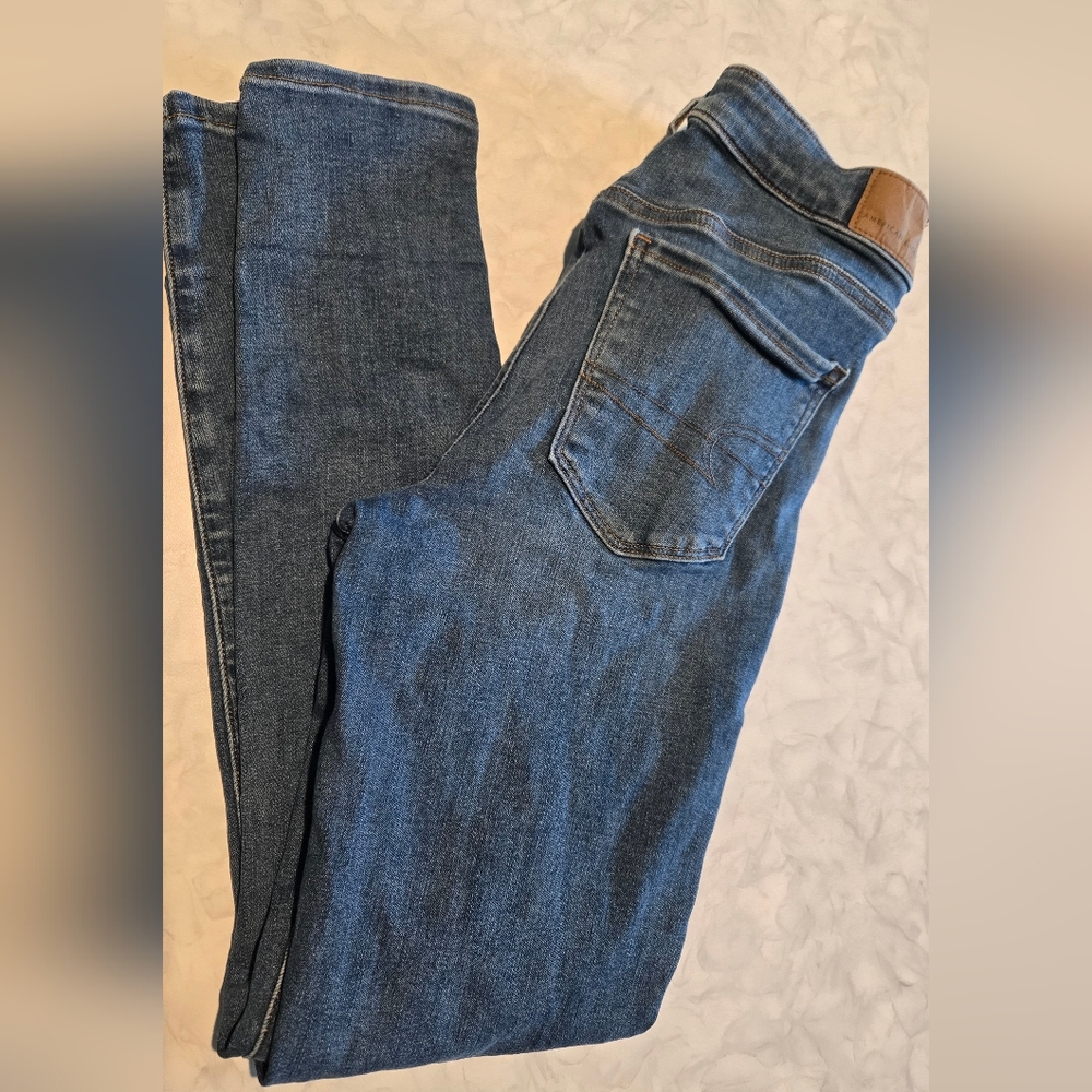 American Eagle Outfitters Dark Denim Next Level Stretch Size 4 Womens Jeans